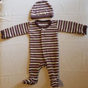 L'ovedbaby NB Eggplant Sleeper with hat